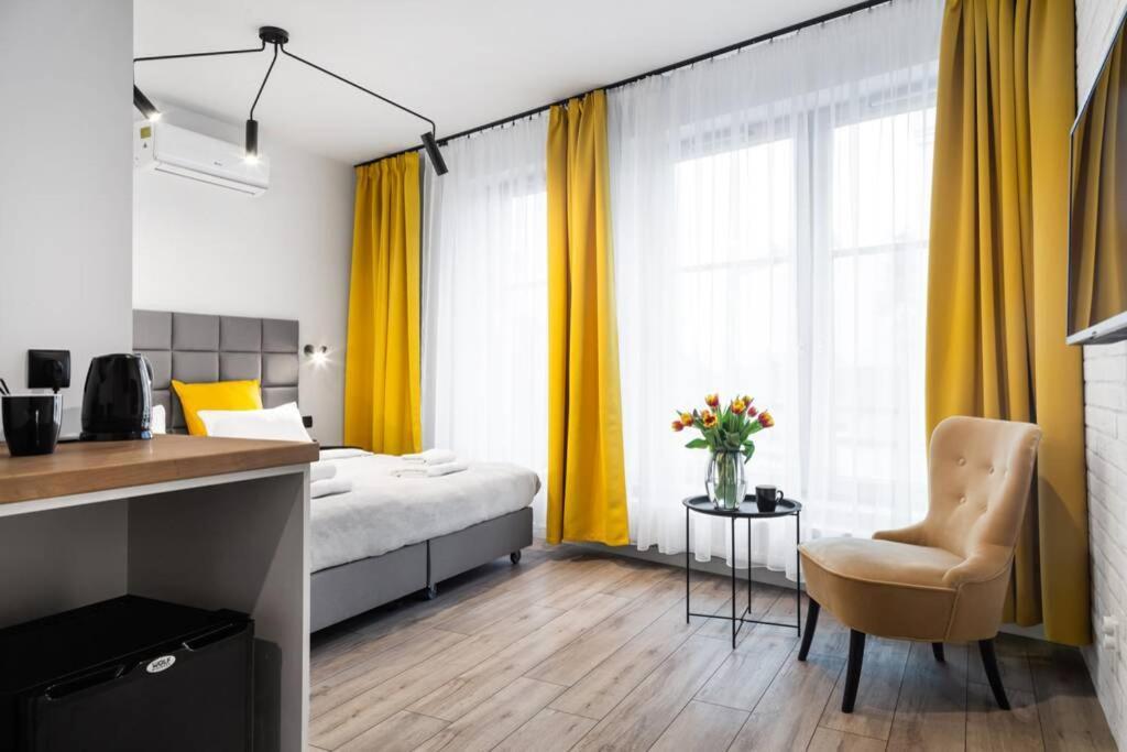 Househost Apartment: Miodowa 42/8B Street คราคูฟ ภายนอก รูปภาพ